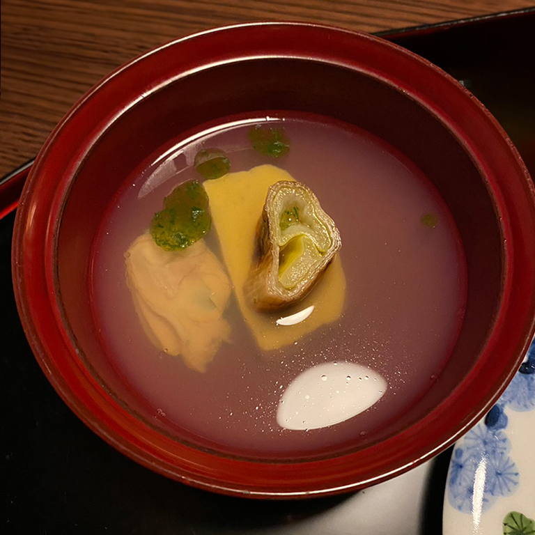 蛤と葉山葵のスープ仕立て
葉山葵のオイル　下仁田葱